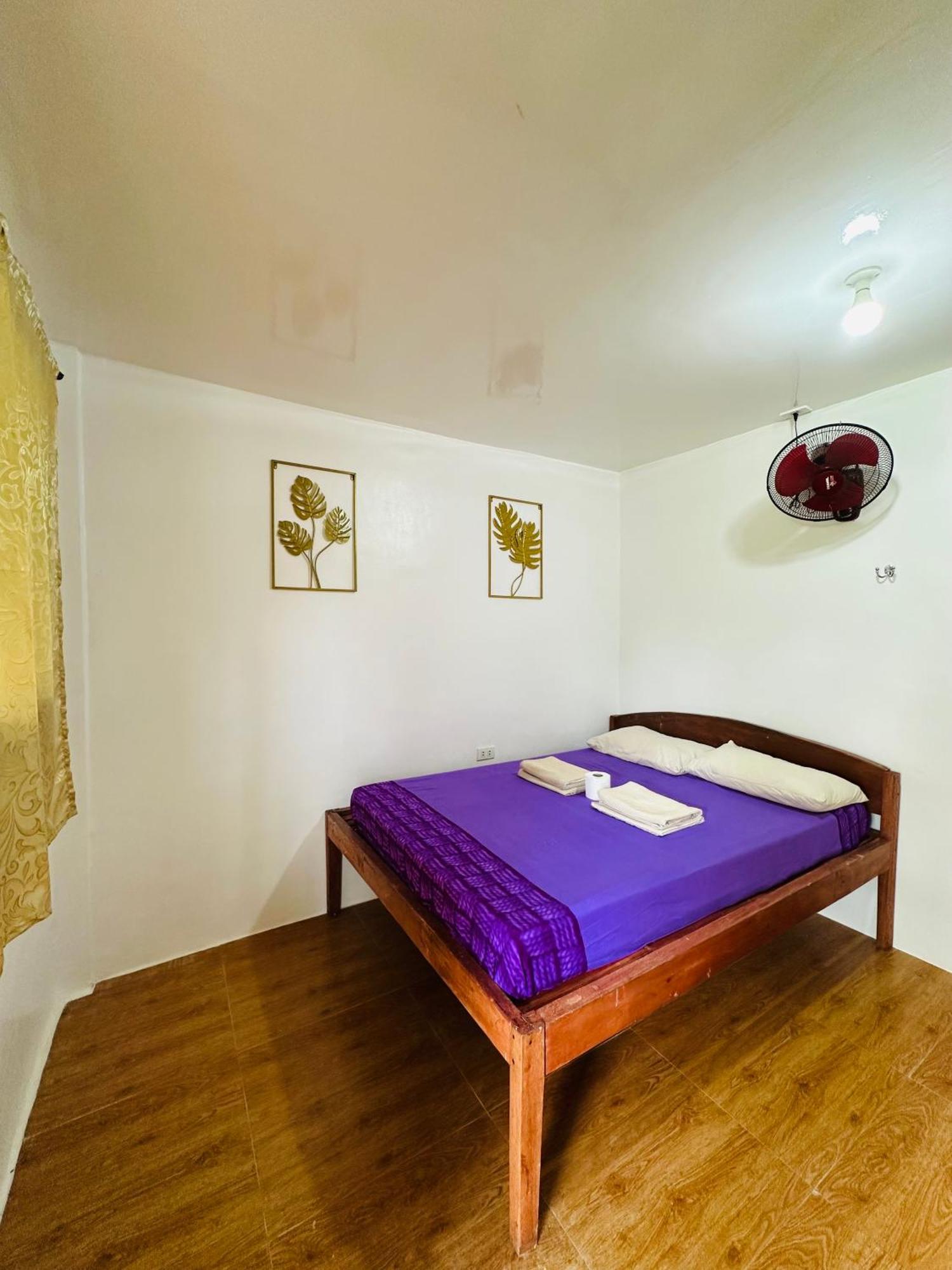 Burgos  Cris & Mar Homestay מראה חיצוני תמונה